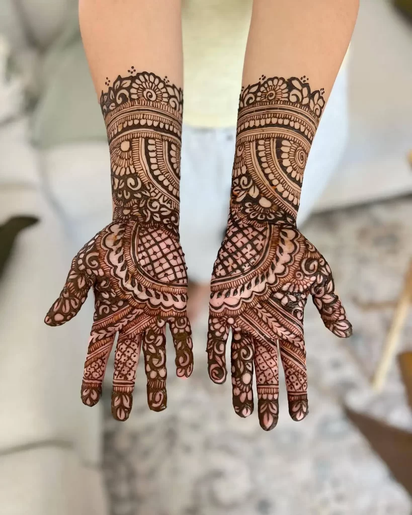 Mehndi Design of Flowers