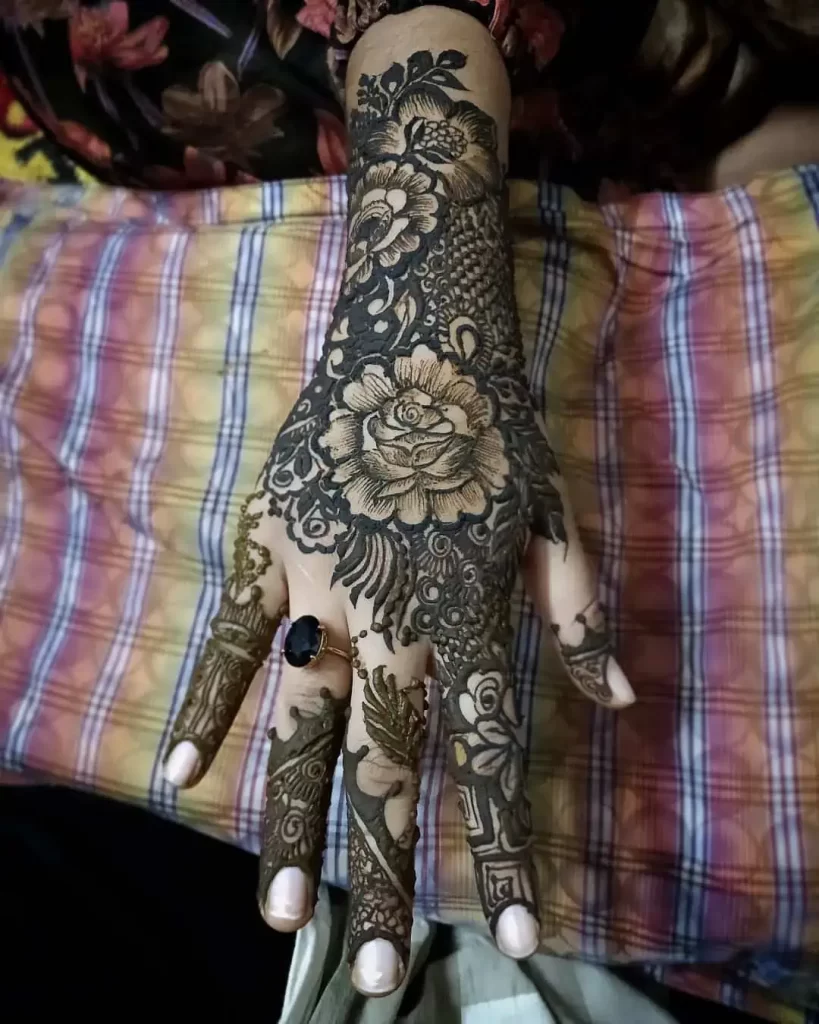 Mehndi Design of Flowers